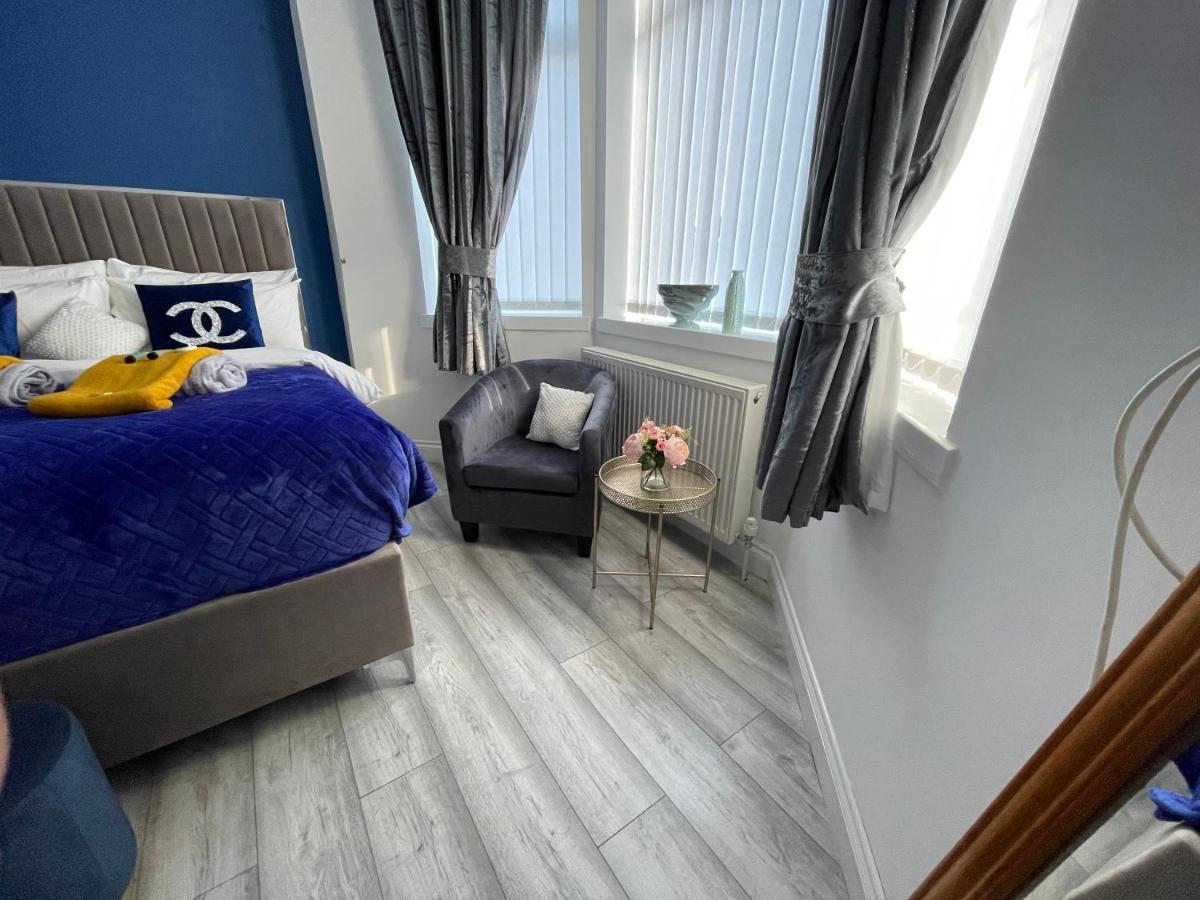 Hla Holytown Apartment Mossend Exterior foto